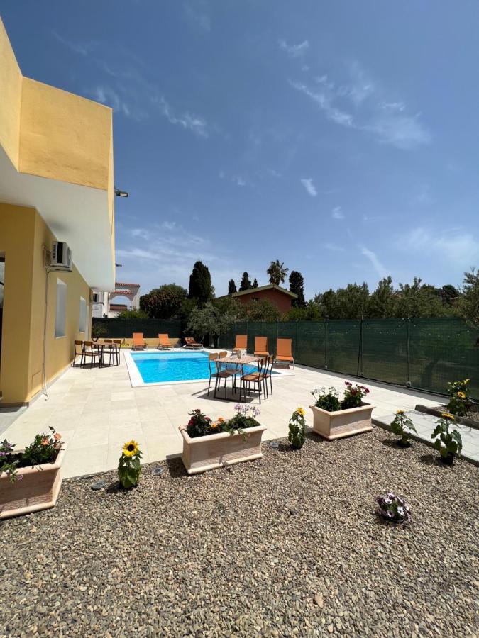 Casa Vacanze Mare Fuori كابوتيرا المظهر الخارجي الصورة