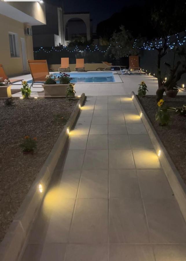 Casa Vacanze Mare Fuori كابوتيرا المظهر الخارجي الصورة